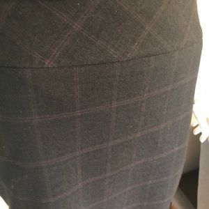 Charcoal plaid pencil skirt